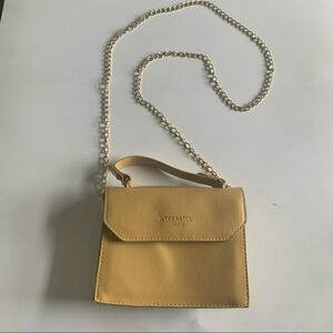 Jingpin Yellow Chain Strap Bag